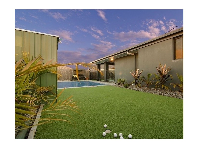 17 Dewar Court, Caboolture QLD 4510