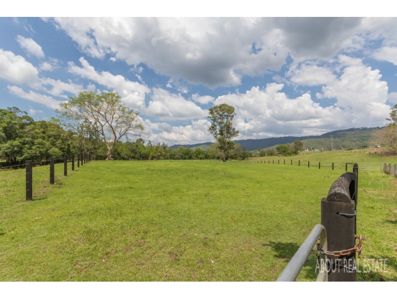 94 McNamara Road, Rocksberg QLD 4510