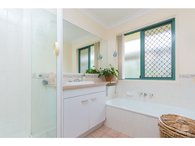 5 Regents Court, Upper Caboolture QLD 4510