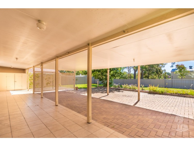 3 Fairway Court, Caboolture QLD 4510
