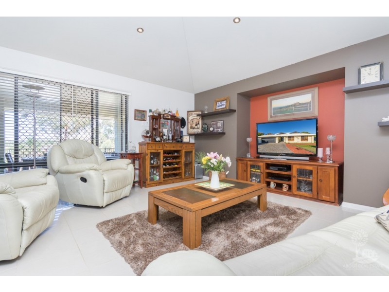 8 Grace Mac Court, Narangba QLD 4504