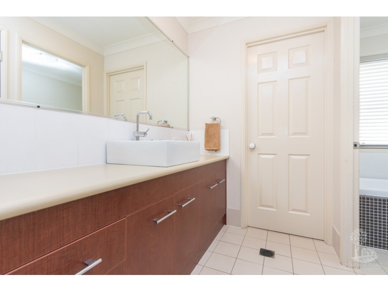 8 Grace Mac Court, Narangba QLD 4504