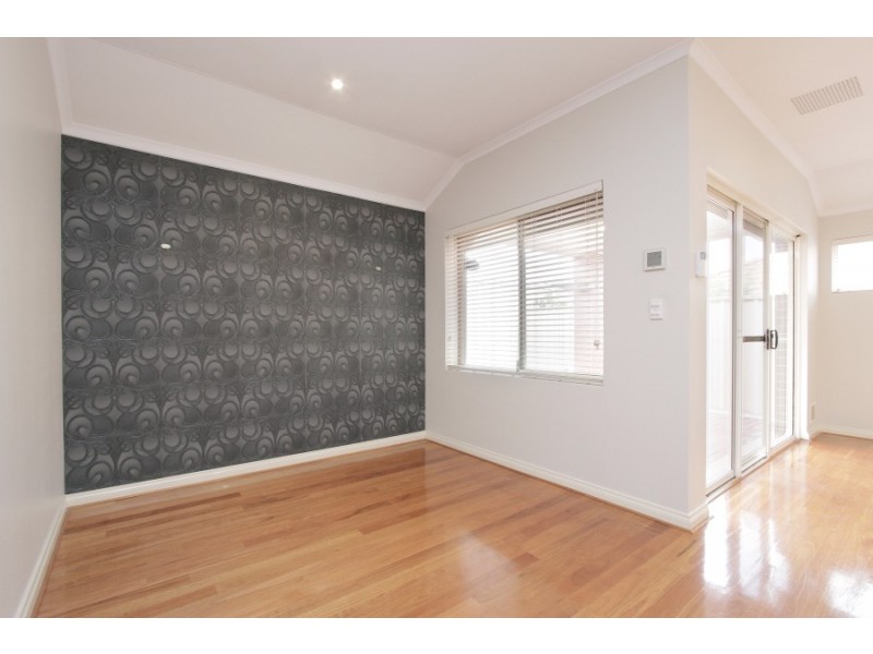 124A Mars Street, Carlisle WA 6101