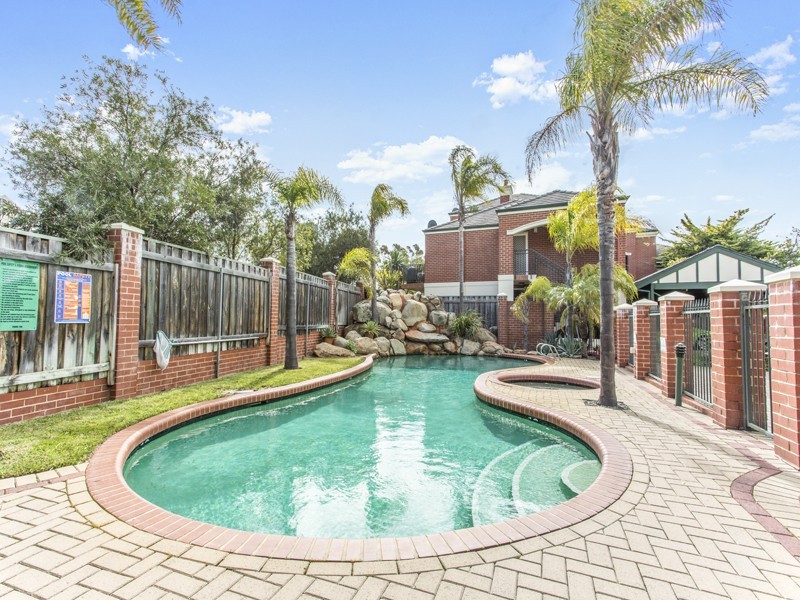 2/30 Banksia Tce,, South Perth WA 6151