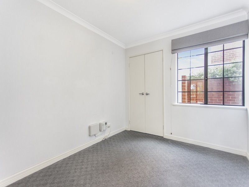 2/30 Banksia Tce,, South Perth WA 6151