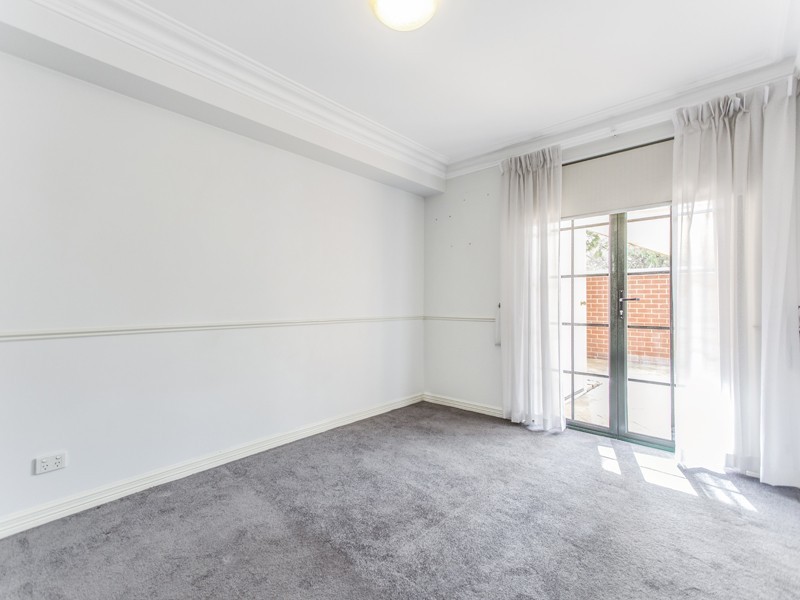 2/30 Banksia Tce,, South Perth WA 6151