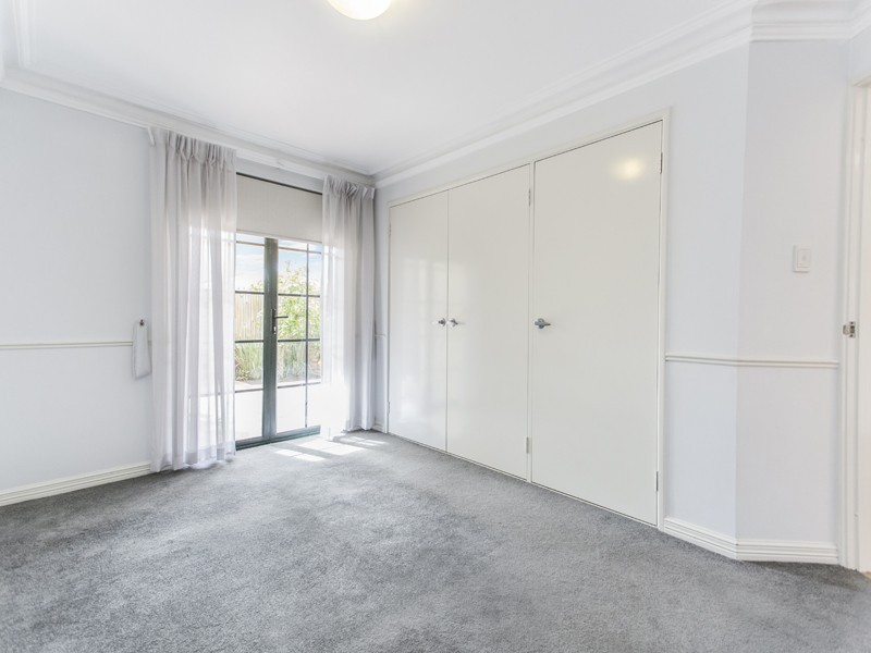 2/30 Banksia Tce,, South Perth WA 6151