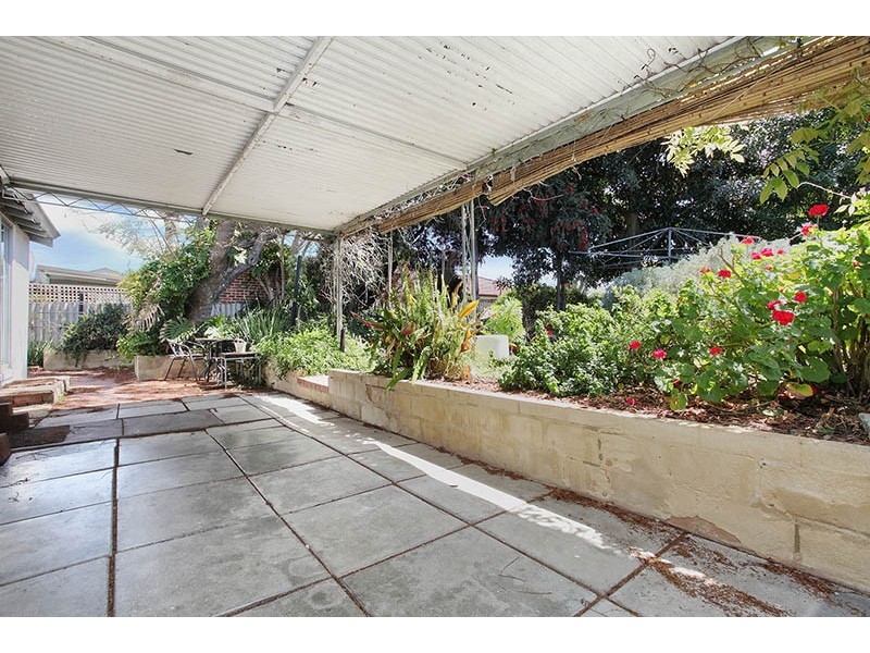 28 Jarrah Road, East Victoria Park WA 6101