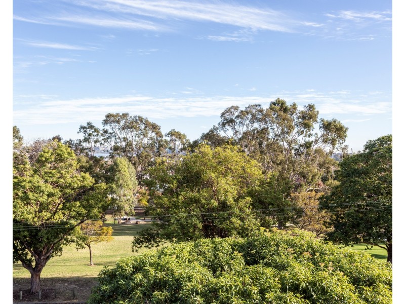 15/125 Gloucester Street, Victoria Park WA 6100