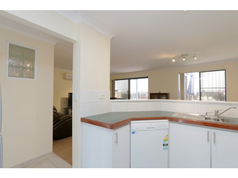 4/49 McMillan Street, Victoria Park WA 6100