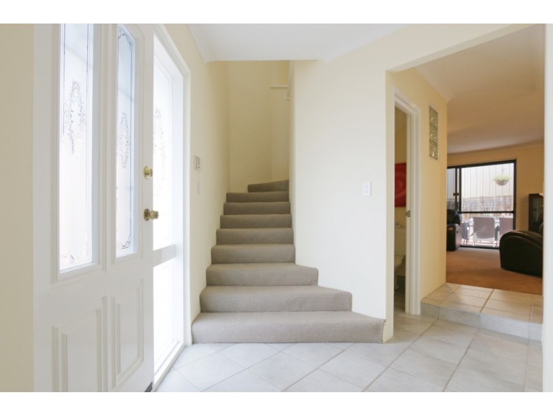 4/49 McMillan Street, Victoria Park WA 6100