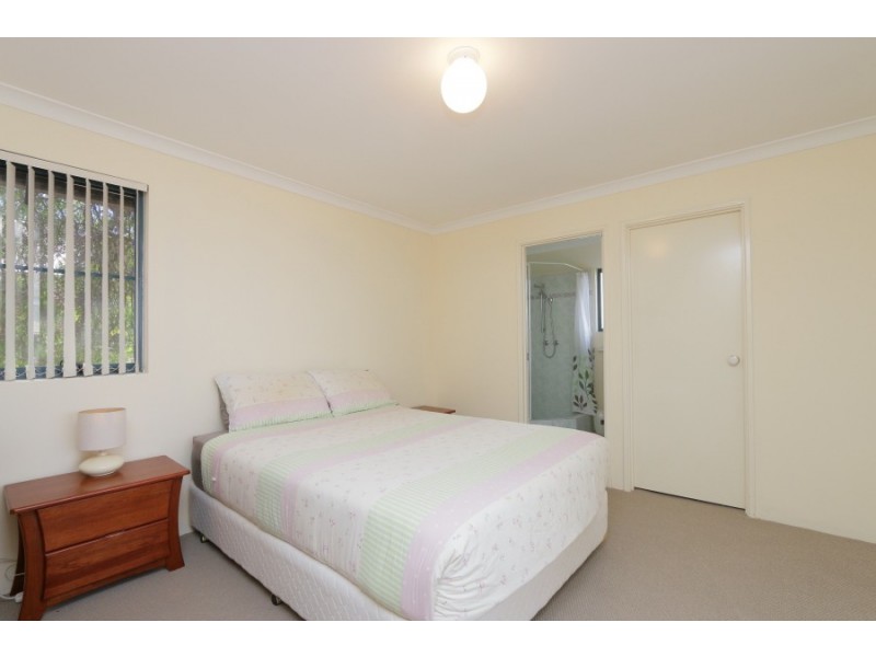 4/49 McMillan Street, Victoria Park WA 6100