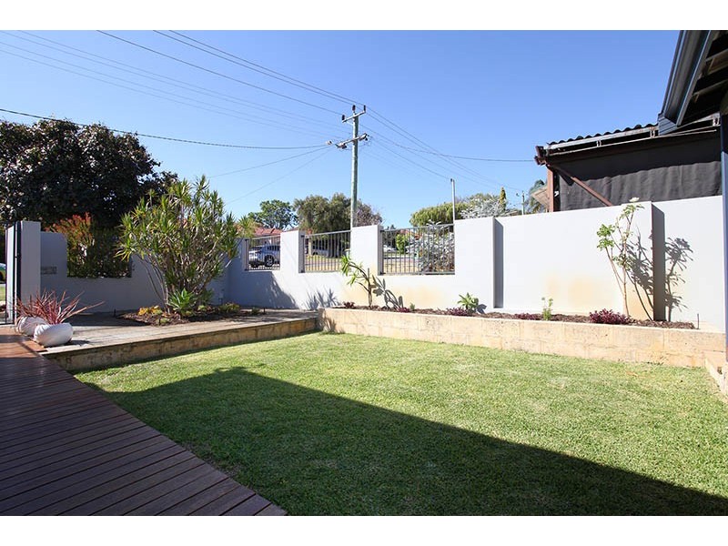 28 Salisbury Street, St James WA 6102