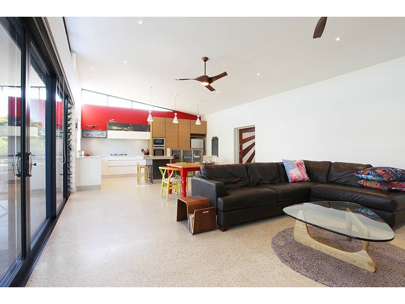 28 Salisbury Street, St James WA 6102