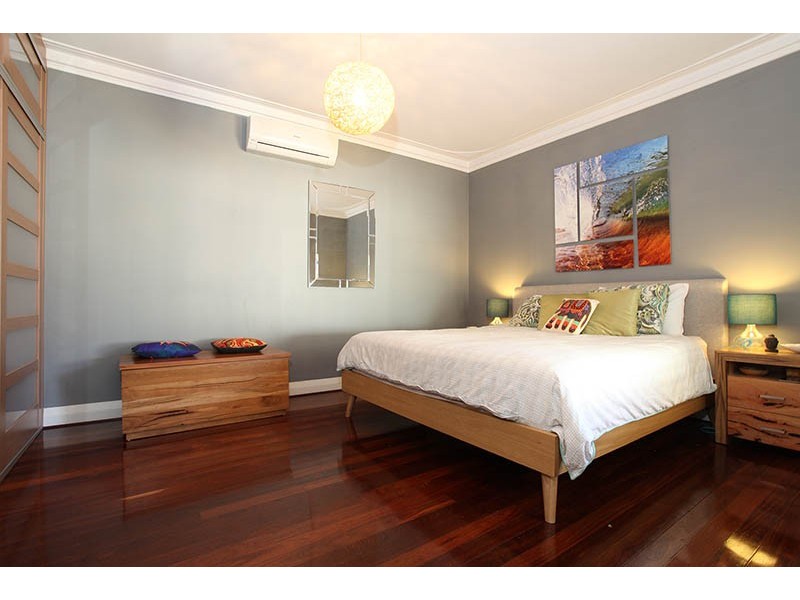 28 Salisbury Street, St James WA 6102