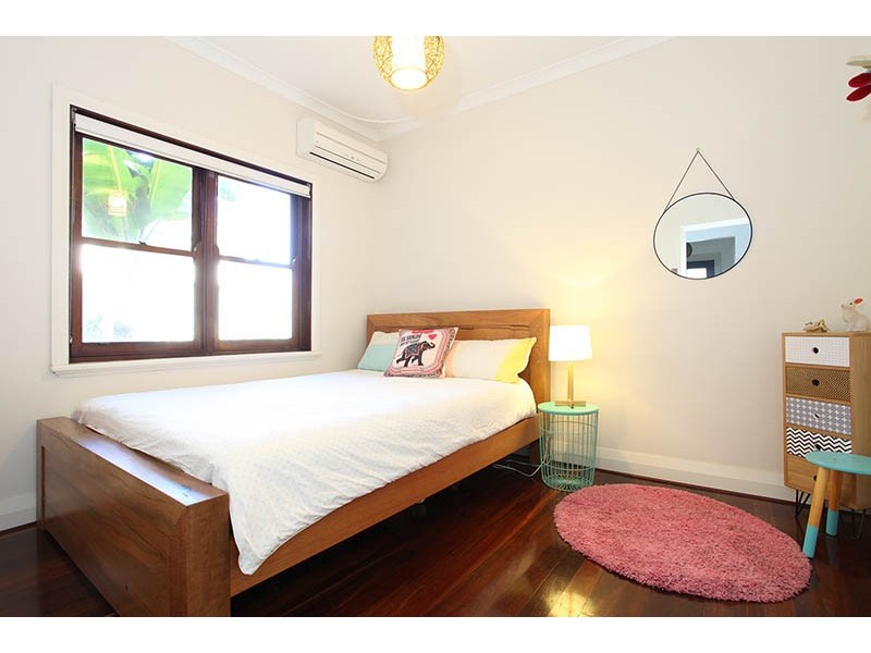 28 Salisbury Street, St James WA 6102