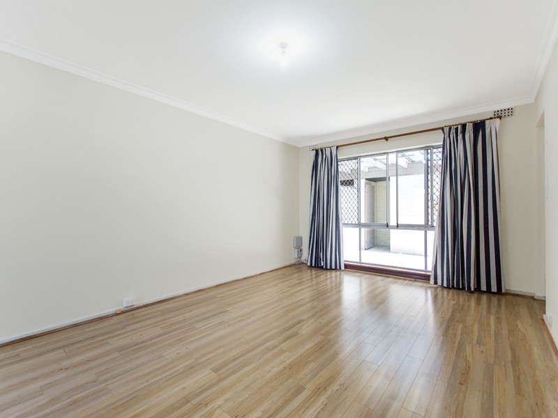 5/4 Comer Street, Como WA 6152