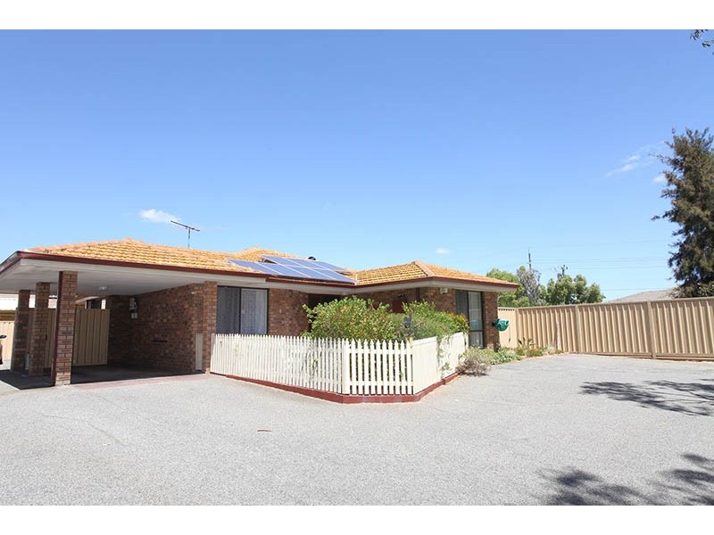 1/341 Wharf Street, Queens Park WA 6107