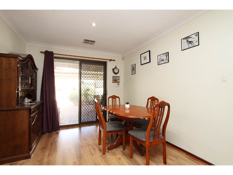 1/341 Wharf Street, Queens Park WA 6107