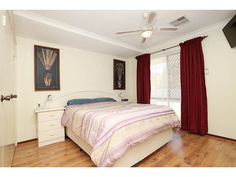 1/341 Wharf Street, Queens Park WA 6107