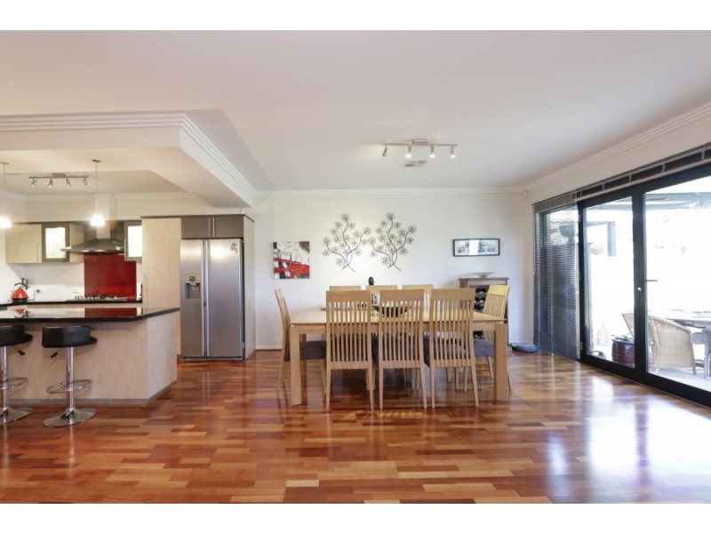 30 Huntingdon Street, East Victoria Park WA 6101