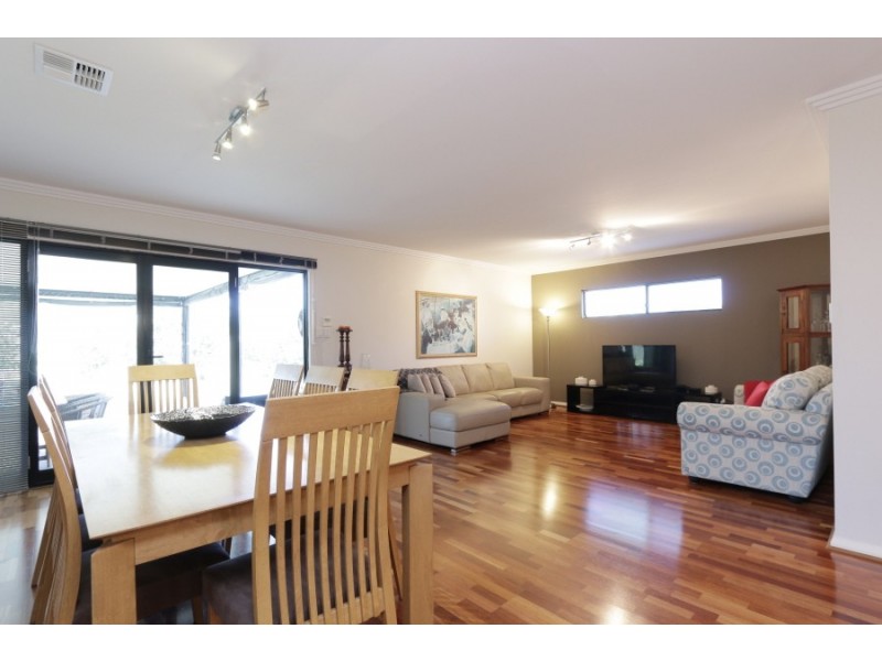 30 Huntingdon Street, East Victoria Park WA 6101