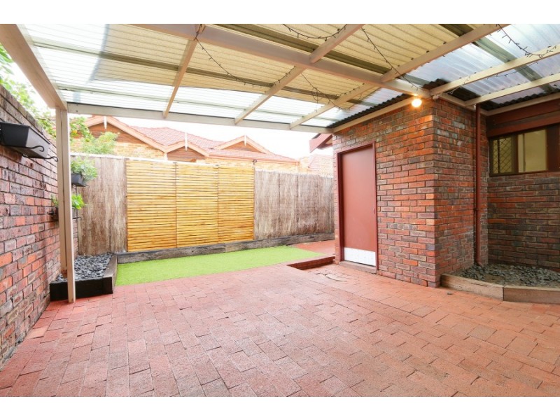 2/34 Henley Street, Como WA 6152