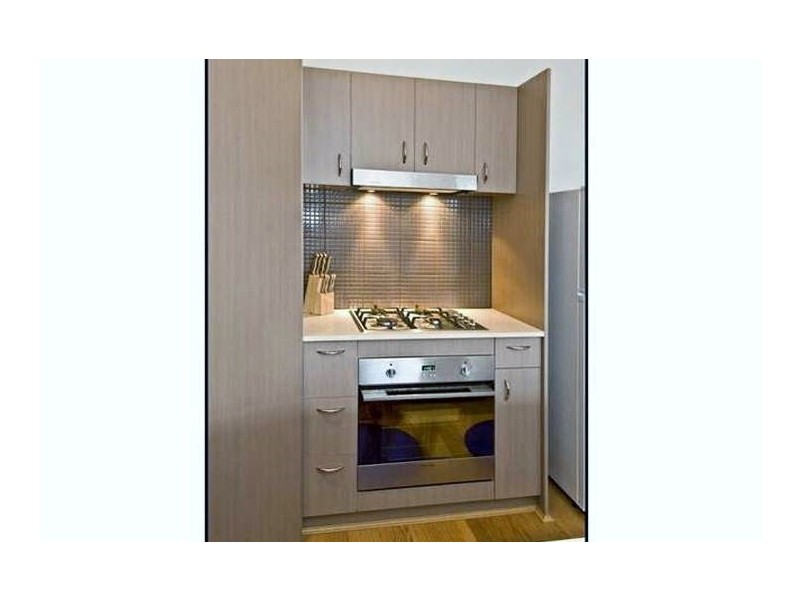 2/15 SYDENHAM STREET, Rivervale WA 6103