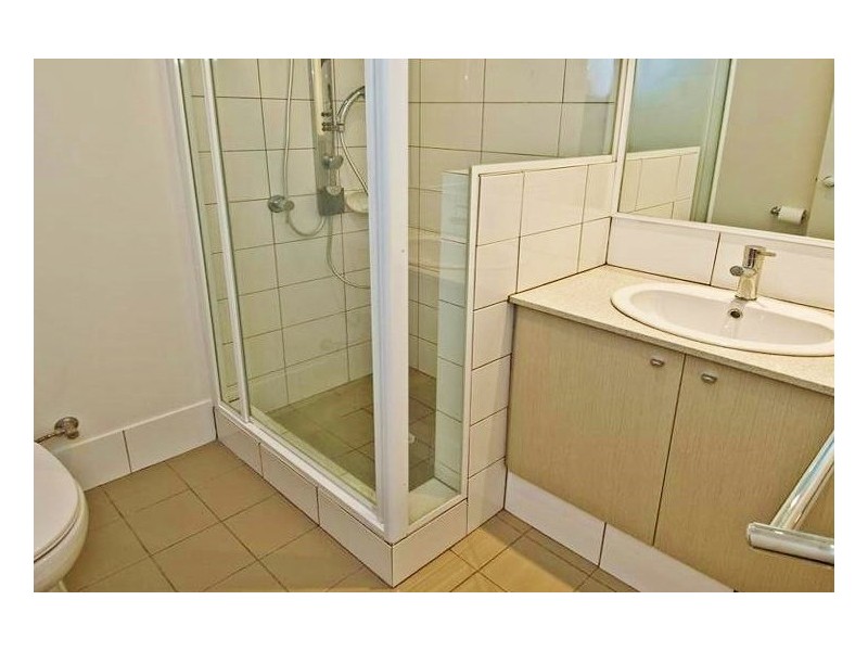 2/15 SYDENHAM STREET, Rivervale WA 6103