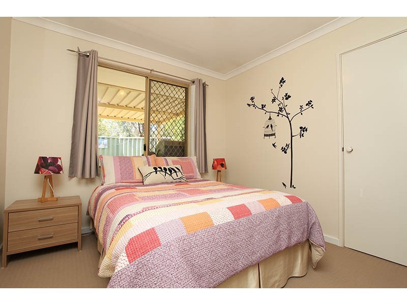 2 Foreshore Entrance, Wilson WA 6107