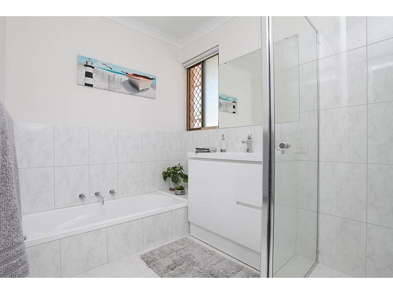 2 Foreshore Entrance, Wilson WA 6107