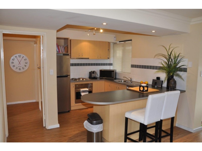 5/191 Coode Street, Como WA 6152