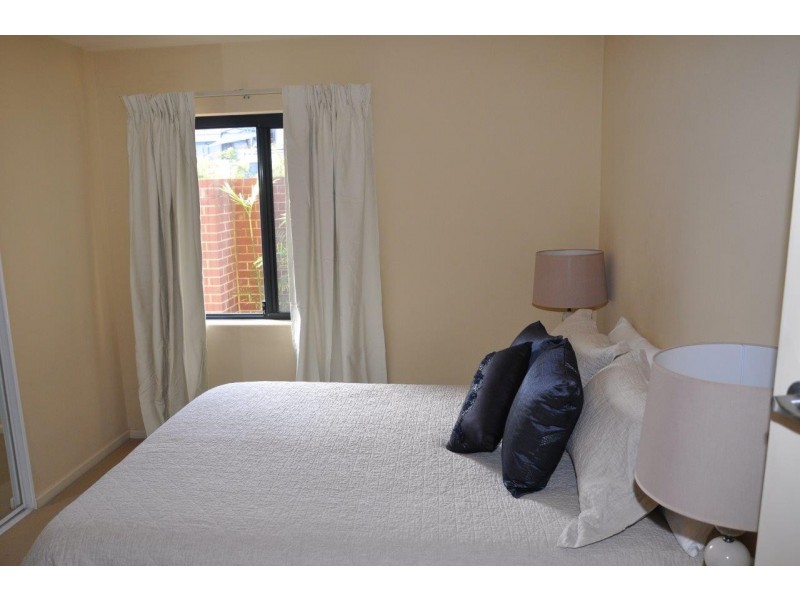 5/191 Coode Street, Como WA 6152