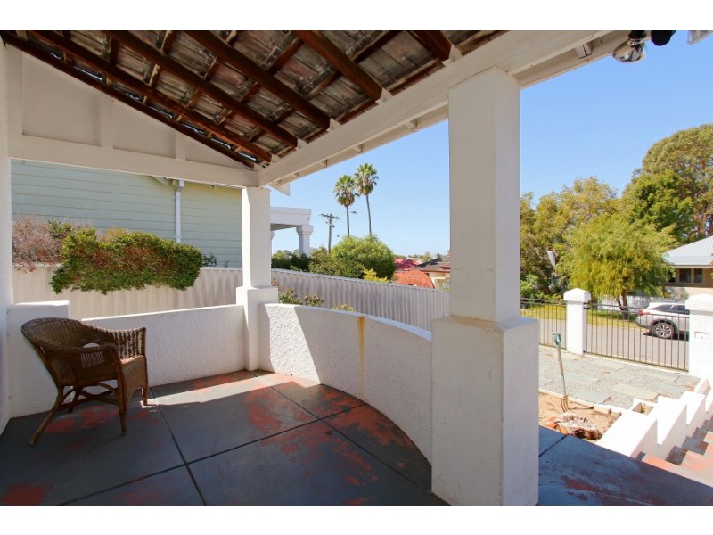 28 Coombe Street, Bayswater WA 6053