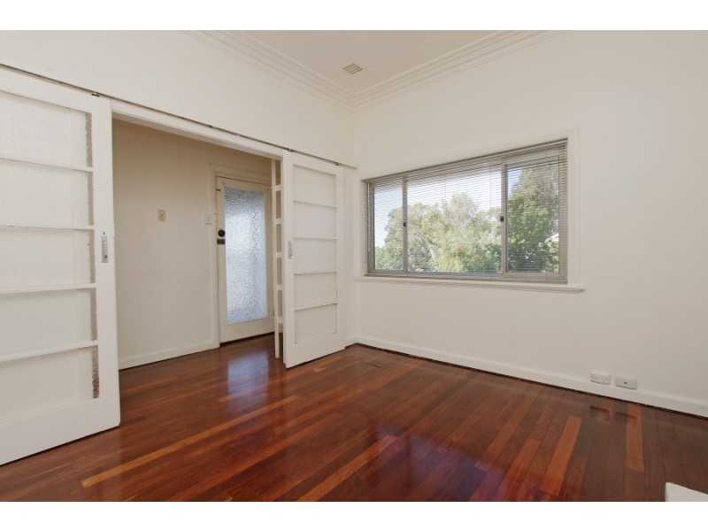 28 Coombe Street, Bayswater WA 6053