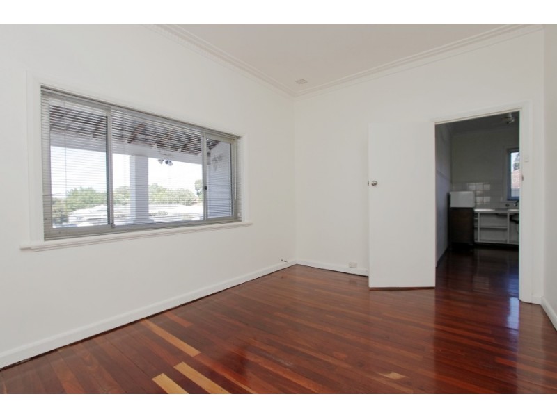 28 Coombe Street, Bayswater WA 6053