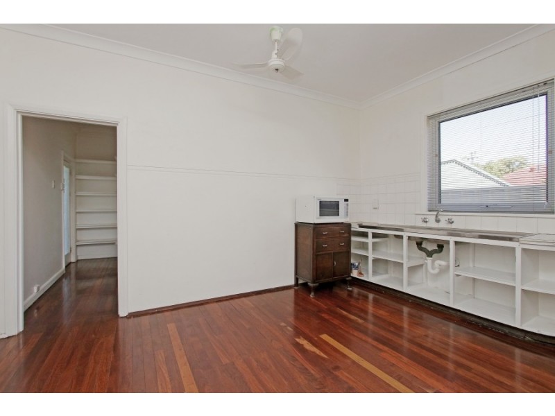 28 Coombe Street, Bayswater WA 6053