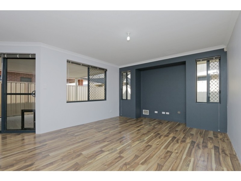 151 Hamilton Street, Queens Park WA 6107