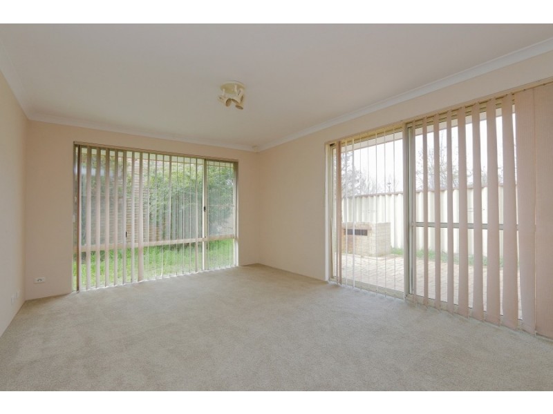 23 Courtland Crescent, Redcliffe WA 6104