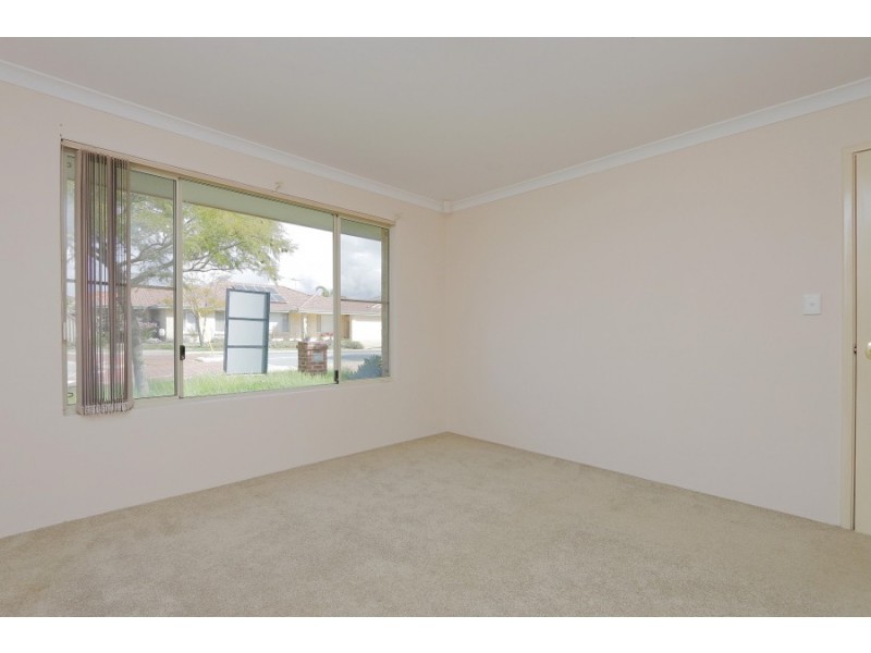 23 Courtland Crescent, Redcliffe WA 6104