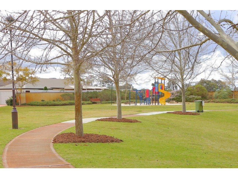 23 Courtland Crescent, Redcliffe WA 6104