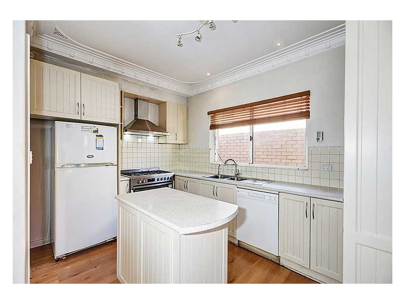 11 Burlington Street, St James WA 6102