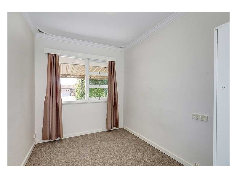 11 Burlington Street, St James WA 6102