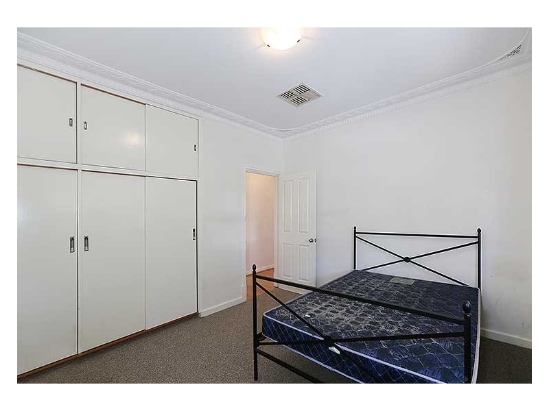 11 Burlington Street, St James WA 6102