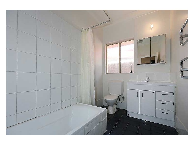 11 Burlington Street, St James WA 6102