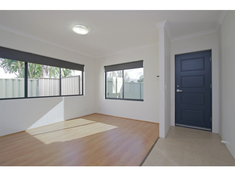 8A Corona Crescent, Cannington WA 6107