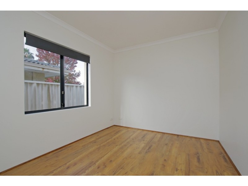 8A Corona Crescent, Cannington WA 6107