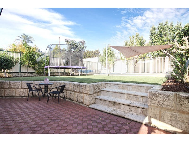 43 Gwenyfred Road, Kensington WA 6151