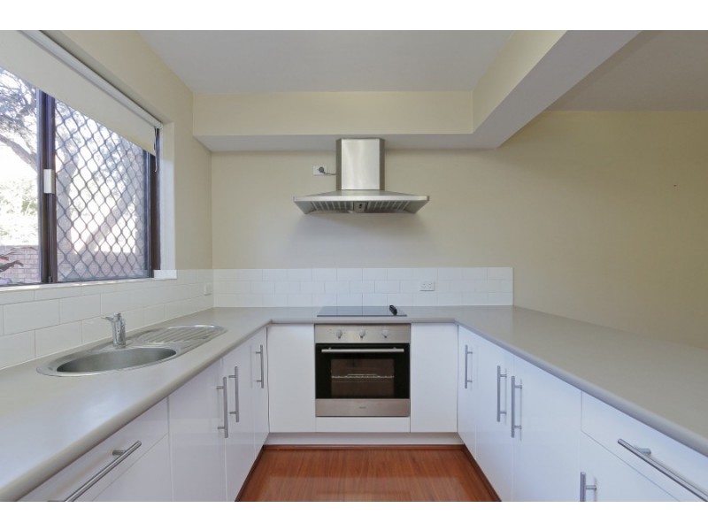 3/8 Gwenyfred Road, Kensington WA 6151