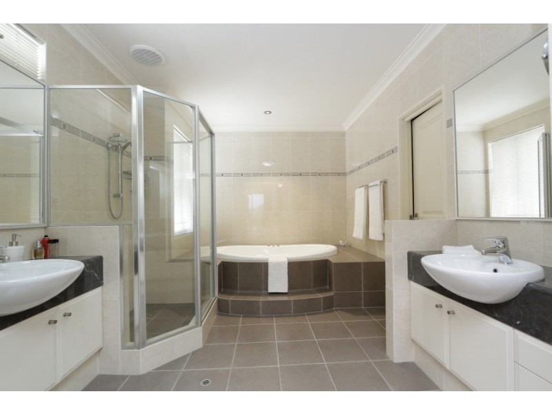 89 McDonald Street, Como WA 6152